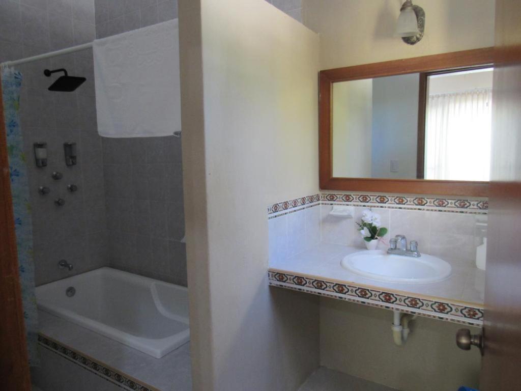 Two Bedroom Beachfront Villa Celestun Esterno foto